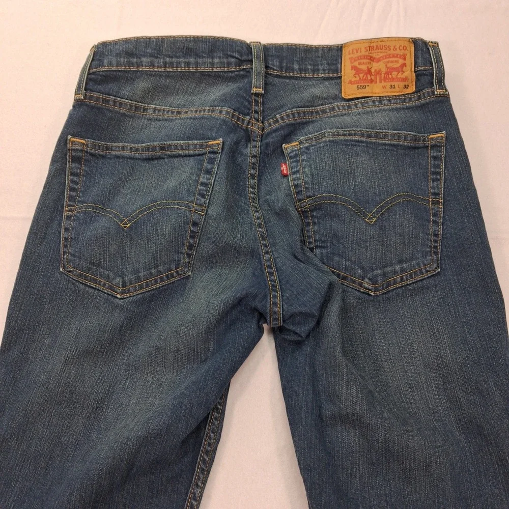 Levi's Jeans Mens 31x32 559 Relaxed Straight Blue Medium Wash Stretch EUC